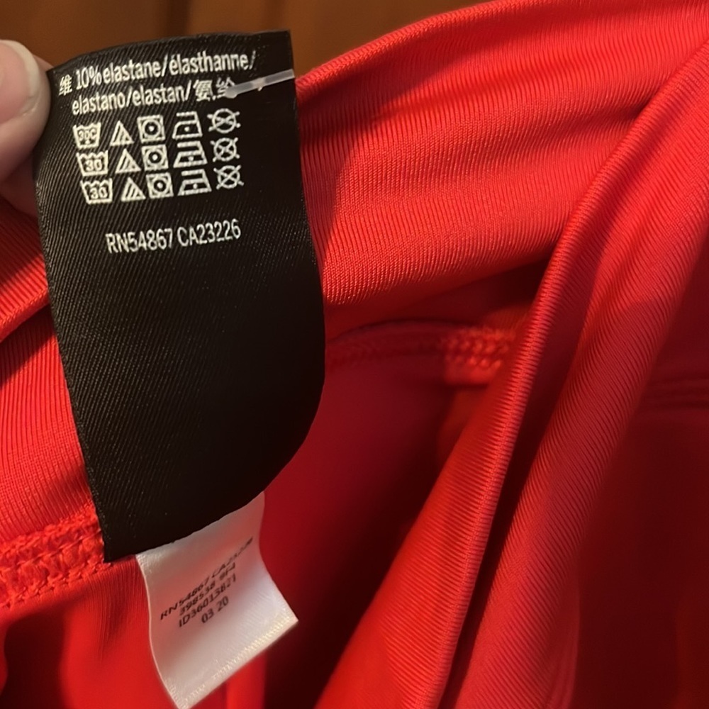NWOT PINK Victoria’s Secret Red Gym to Swim Wrap Bikini Top & Shorts Size XS - Picture 15 of 16